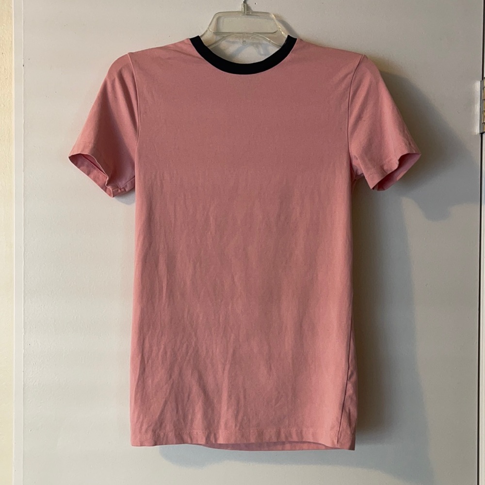 H&M pink tee shirt